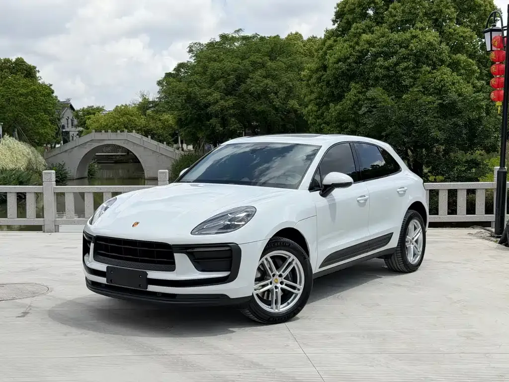 Porsche Macan — фото 1