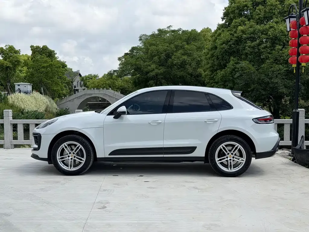 Porsche Macan — фото 5