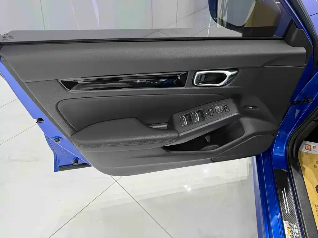 Honda Civic — фото 2