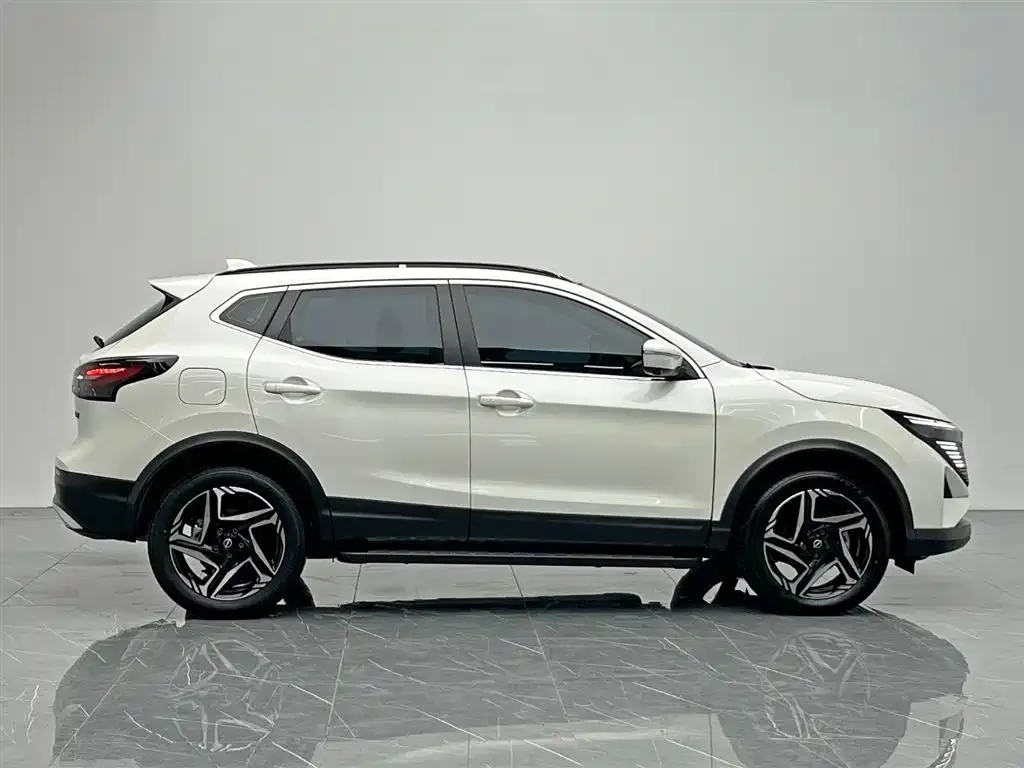 Nissan Qashqai — фото 5
