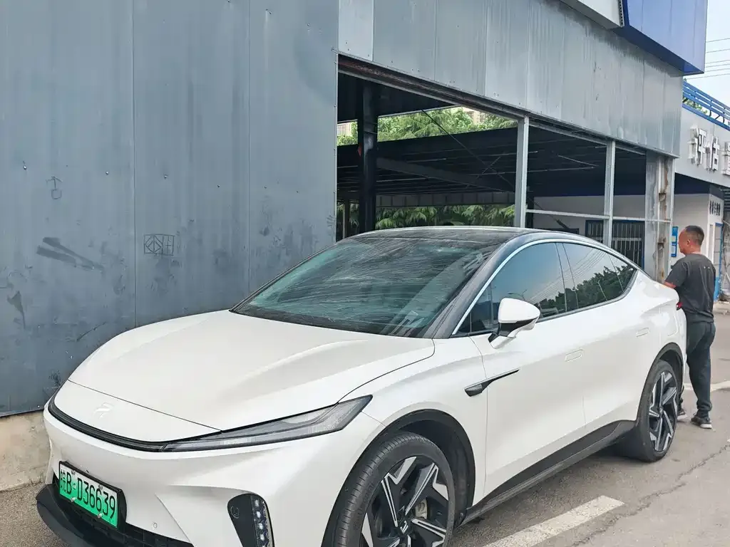 Roewe Feifan R7 — фото 1