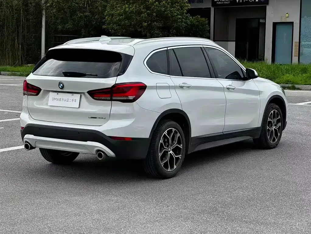 BMW X1 — фото 6