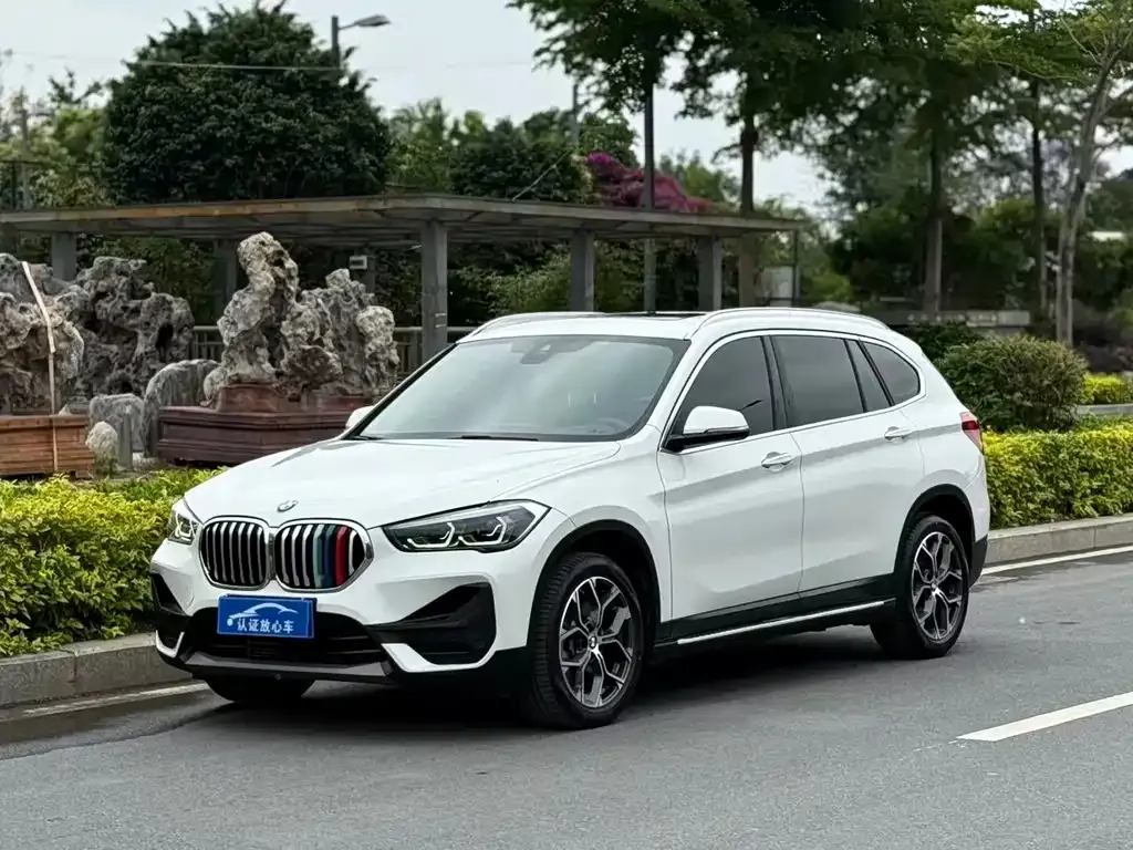 BMW X1 — фото 1