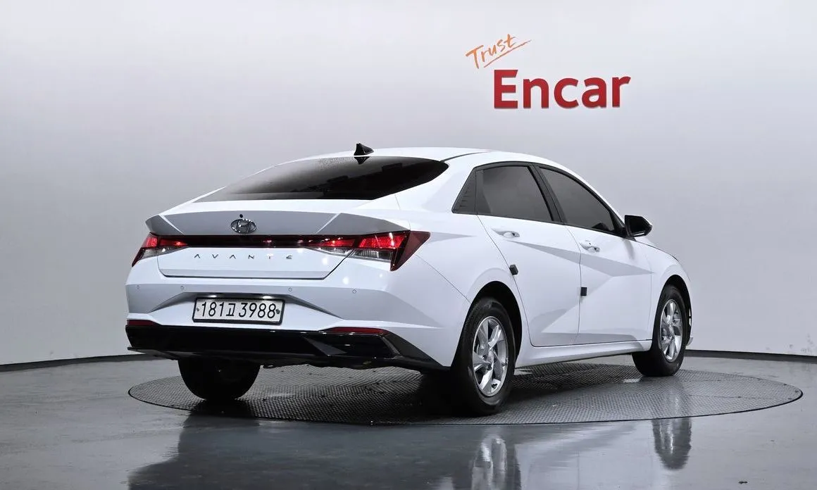Hyundai AVANTE — фото 3