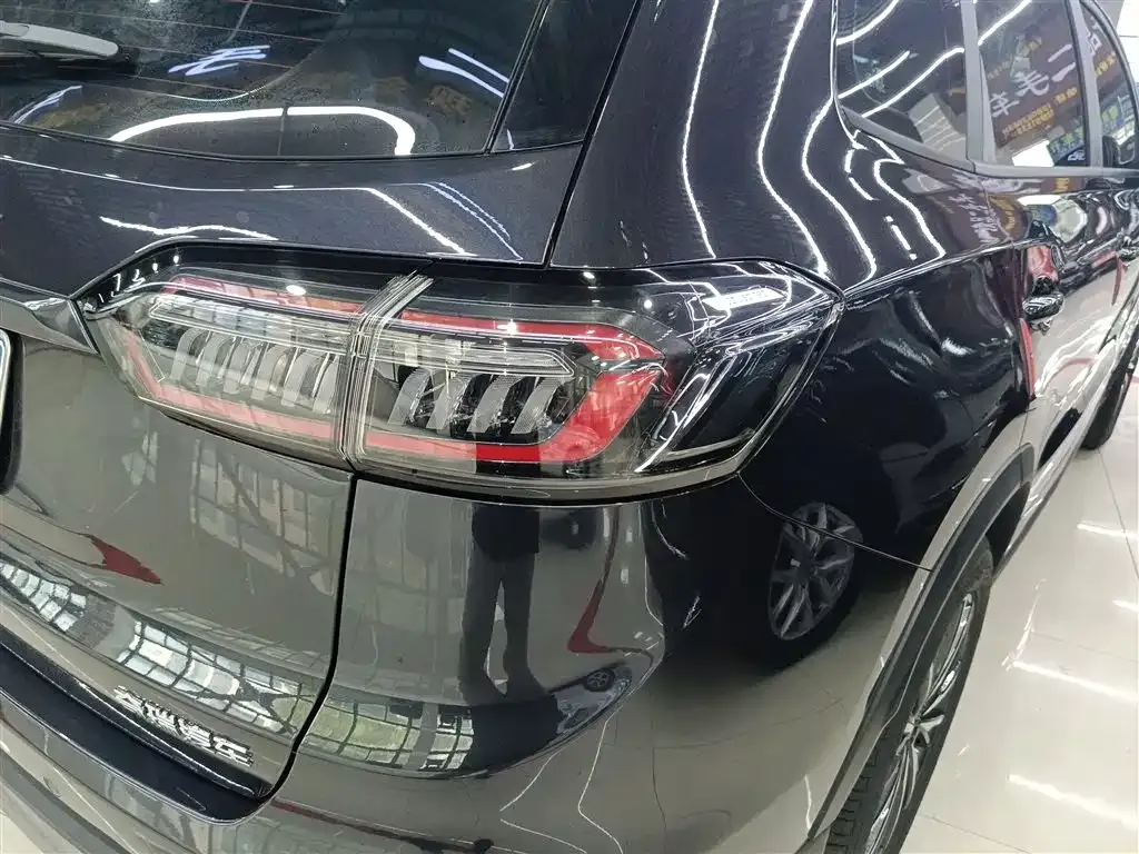 Chery Tiggo 8 — фото 10