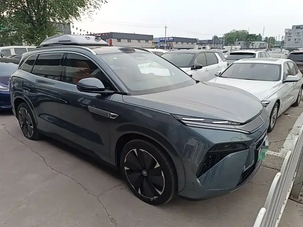 BYD Tang L — фото 10