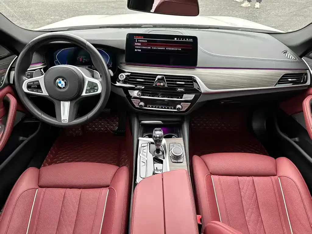 BMW 5 Series — фото 10