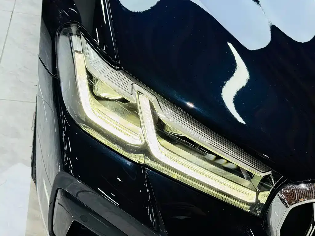 BMW 5 Series — фото 2