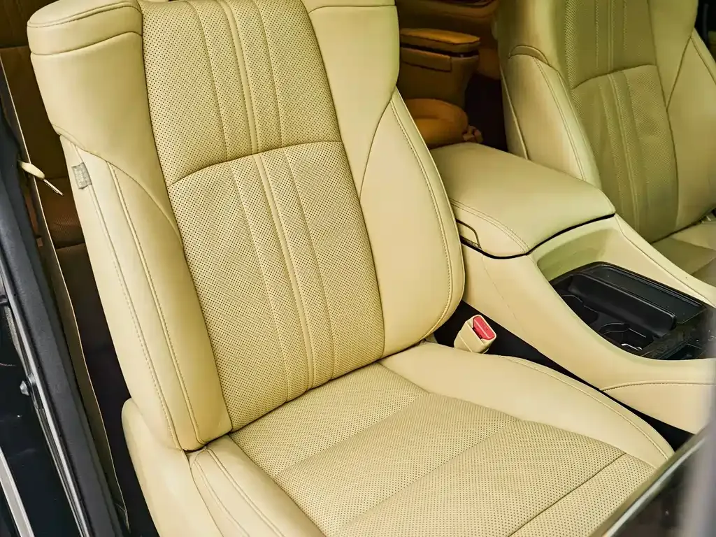 Toyota Alphard — фото 7