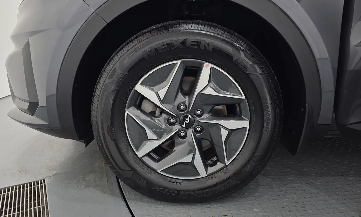 Kia Sorento — фото 8