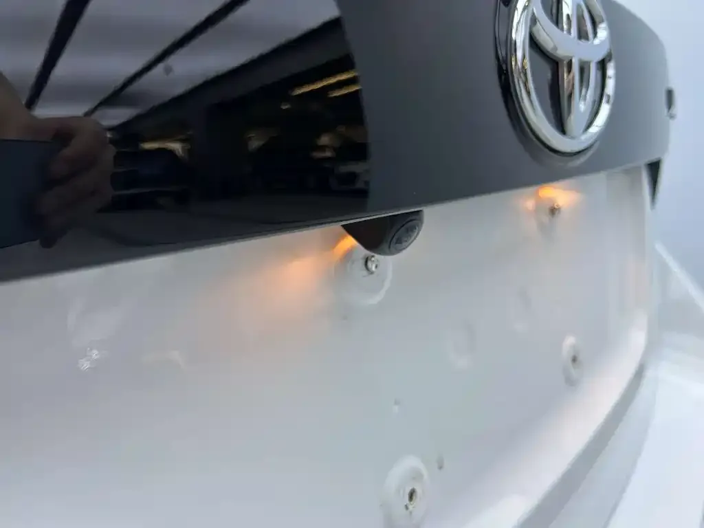 Toyota Yaris L — фото 4