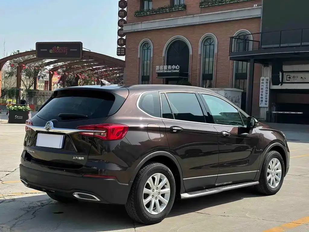 Buick Envision Plus — фото 9