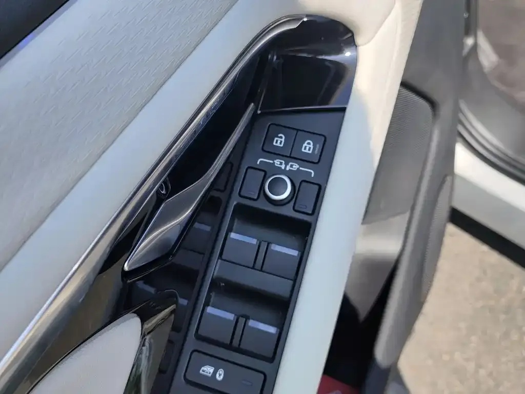 Land Rover Evoque — фото 2
