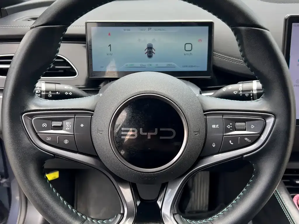 BYD Seal — фото 2