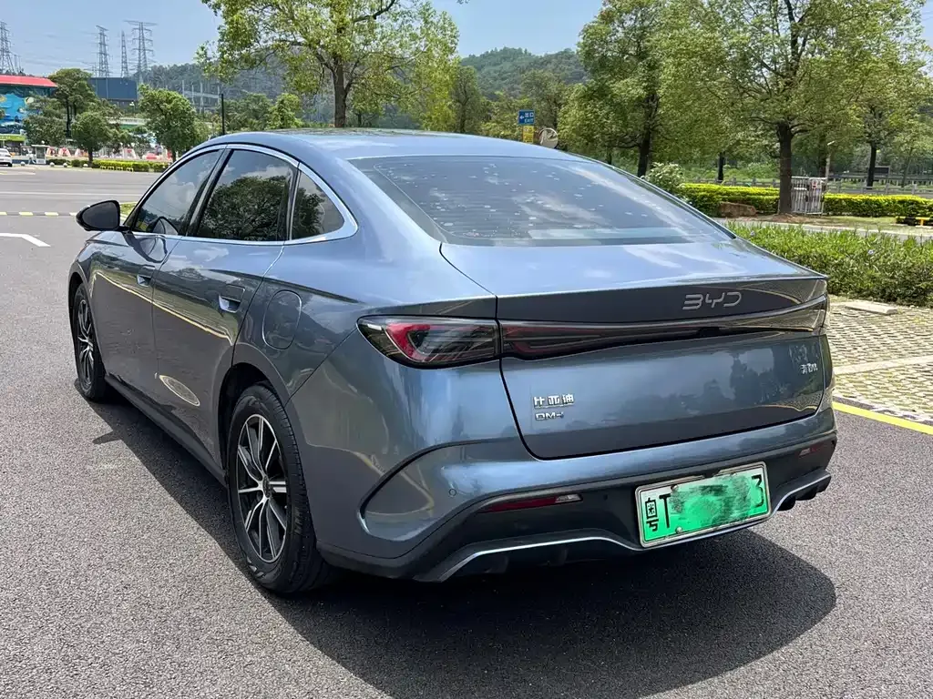 BYD Seal — фото 10
