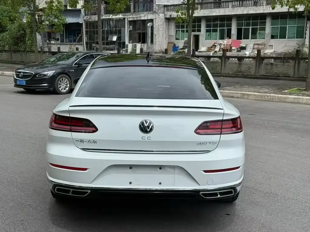 Volkswagen CC — фото 4