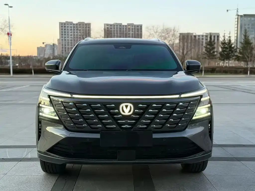 Changan CS75 PLUS — фото 2