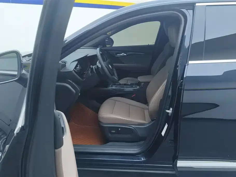 Buick Envision Plus — фото 2