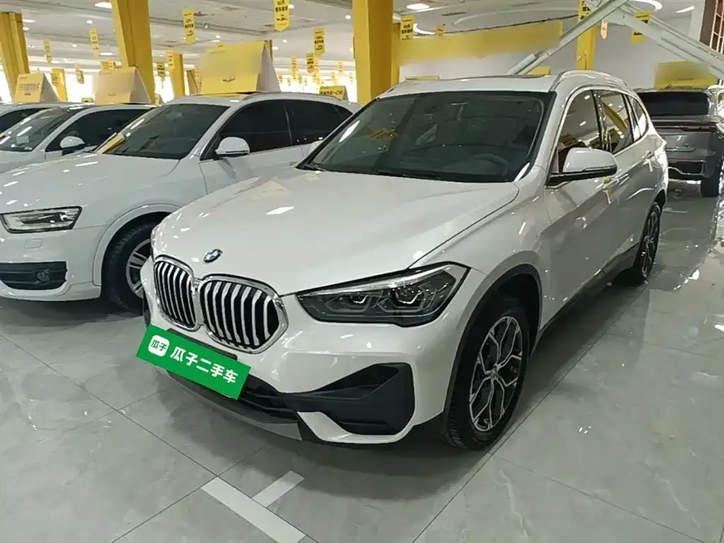 BMW X1 — фото 1