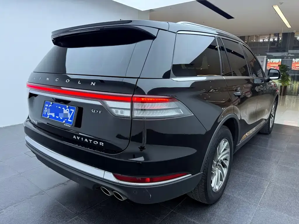 Lincoln Aviator — фото 5
