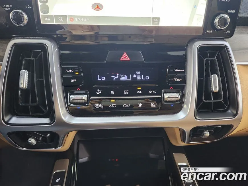 Kia Sorento — фото 4