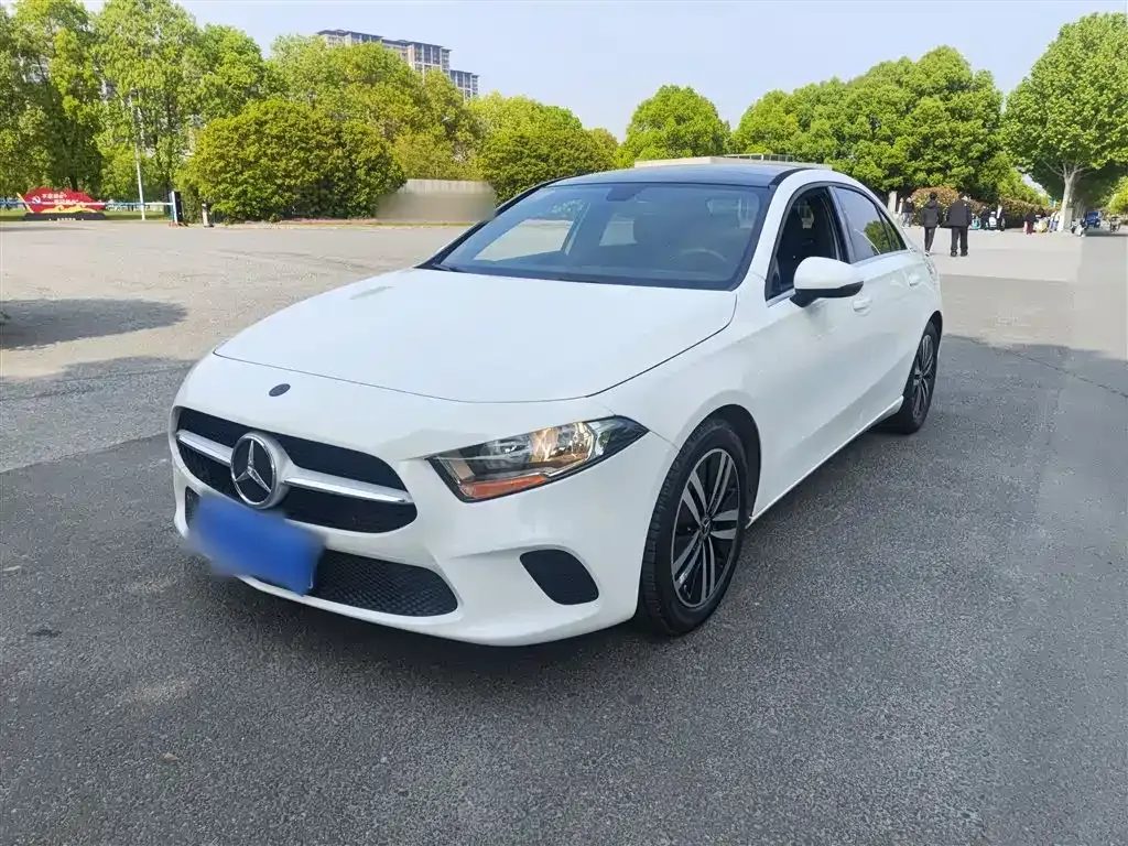 Mercedes-Benz A-Class — фото 1