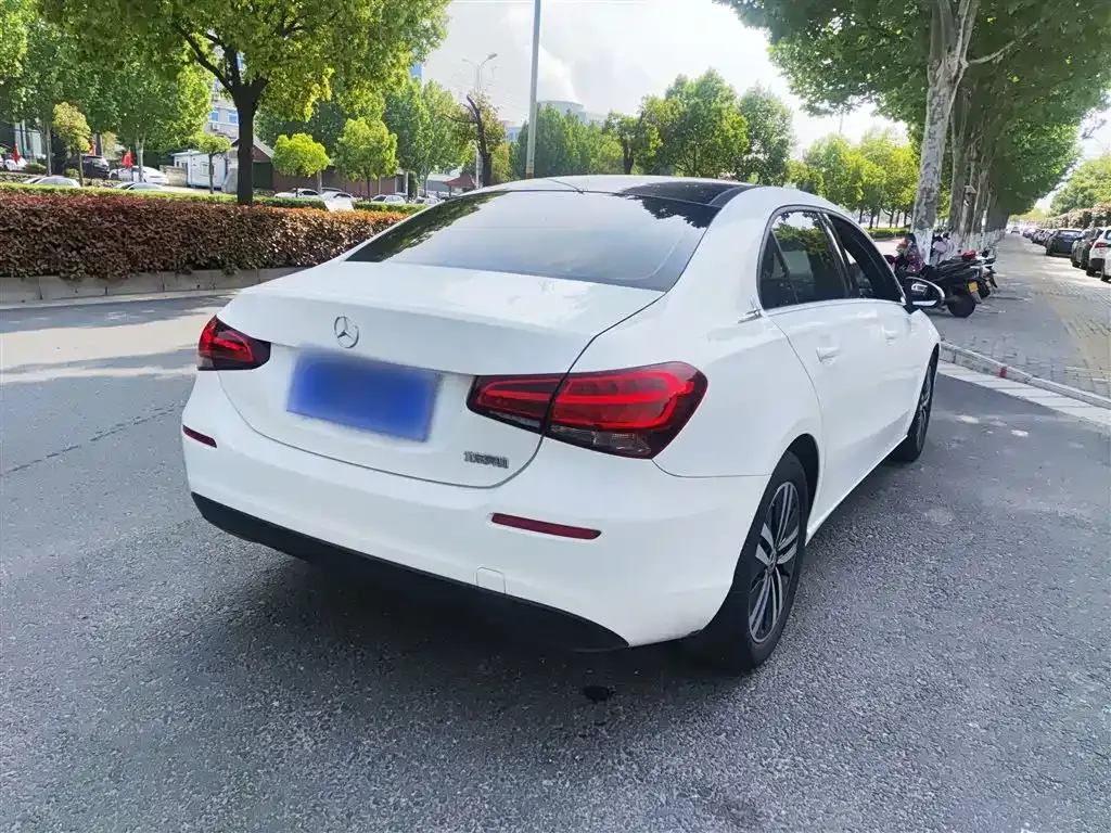 Mercedes-Benz A-Class — фото 10