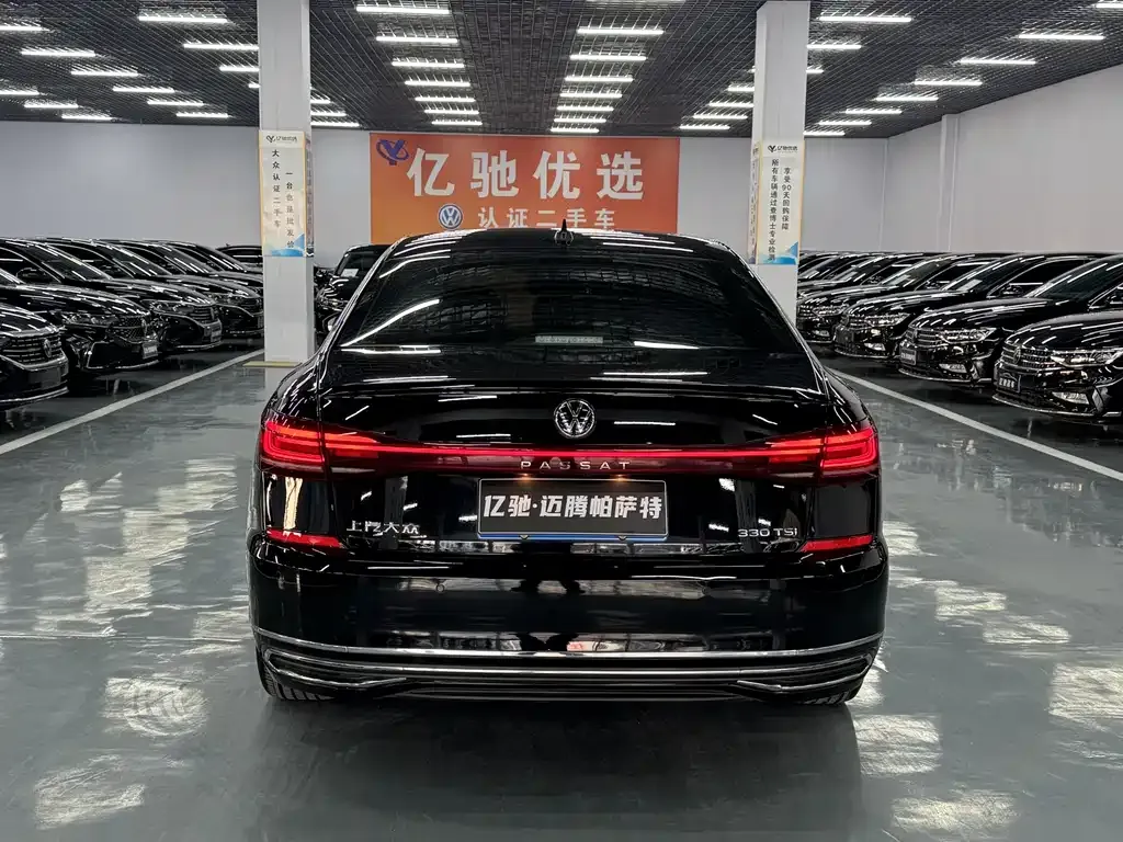 Volkswagen Passat — фото 8