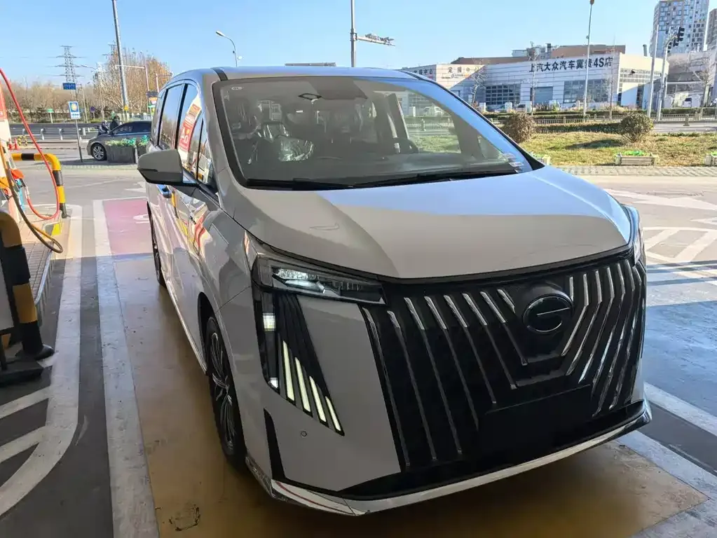 GAC Motor Trumpchi M8 — фото 10