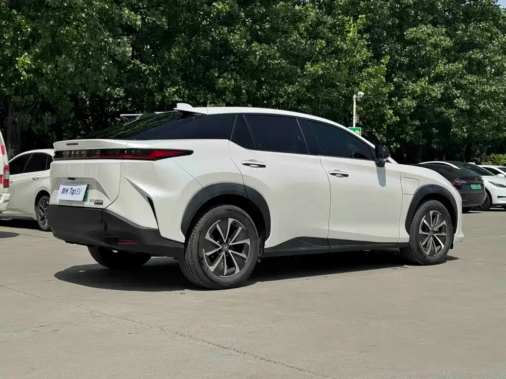 Lexus RZ — фото 4
