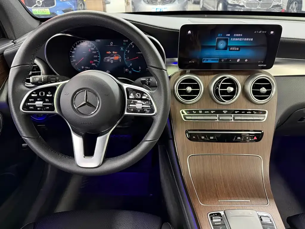 Mercedes-Benz GLC — фото 9