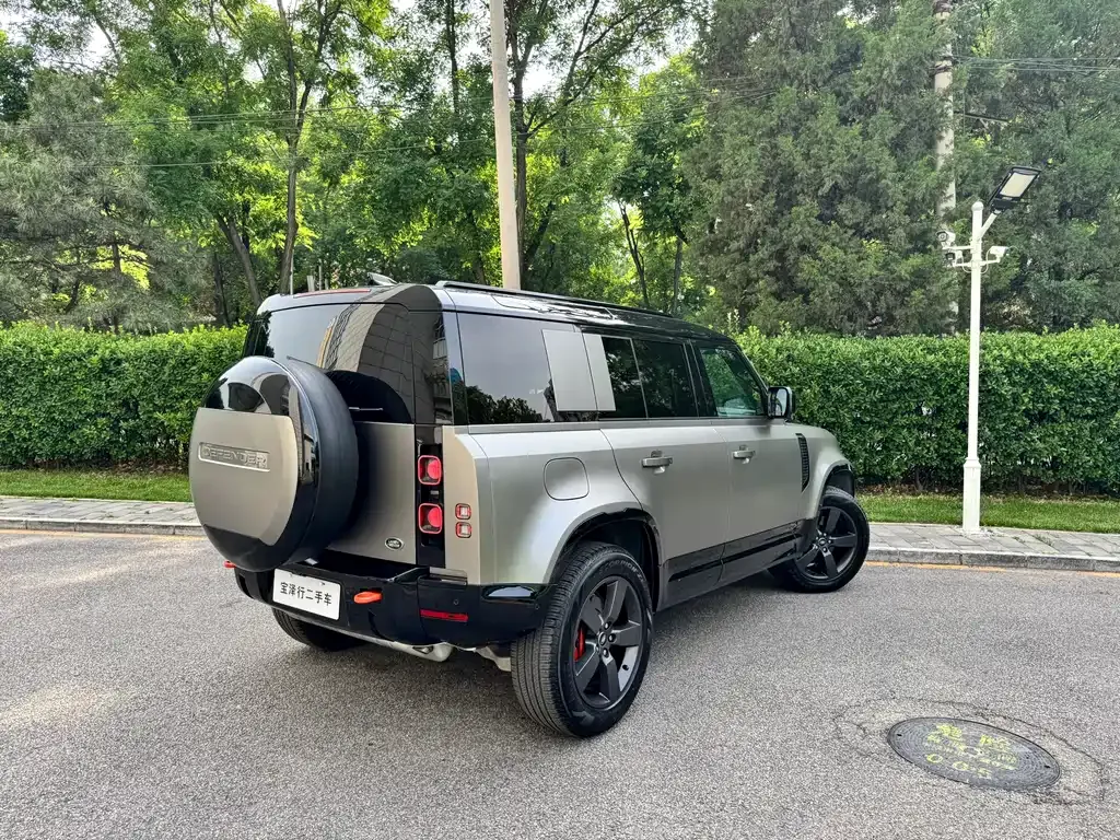 Land Rover Defender — фото 8
