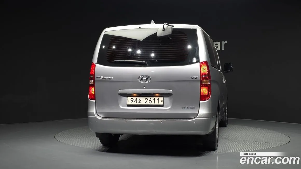 Hyundai Starex — фото 2