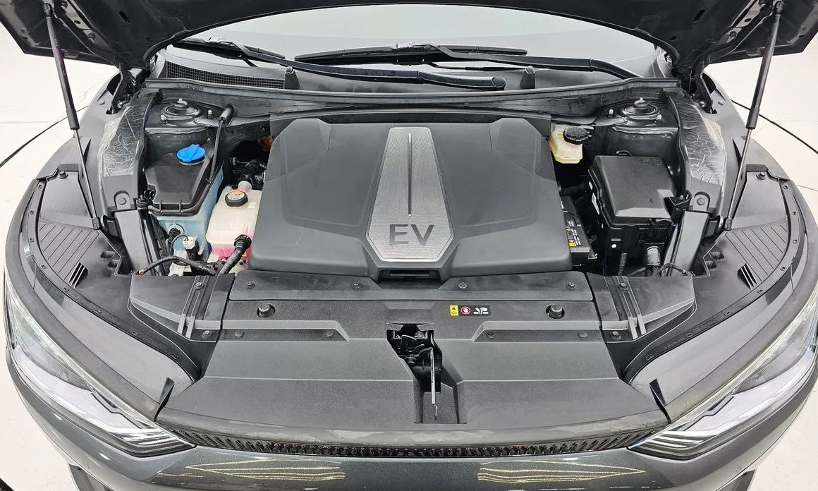 Kia EV6 — фото 8