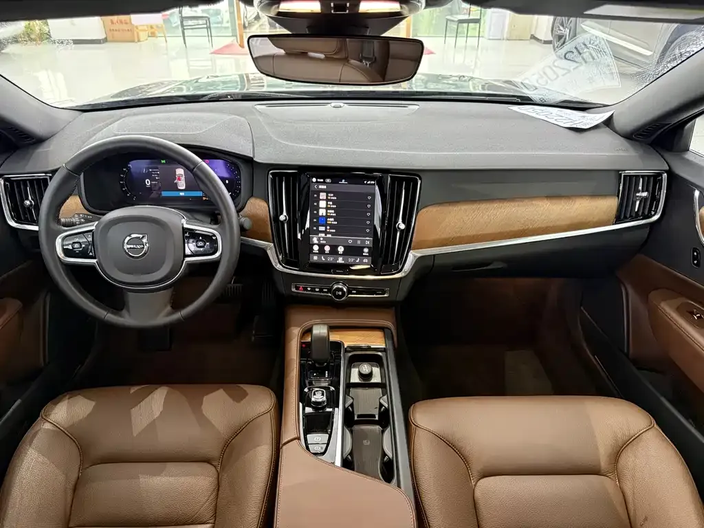 Volvo S90 — фото 6