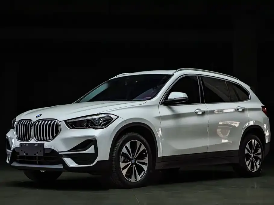 BMW X1 — фото 1