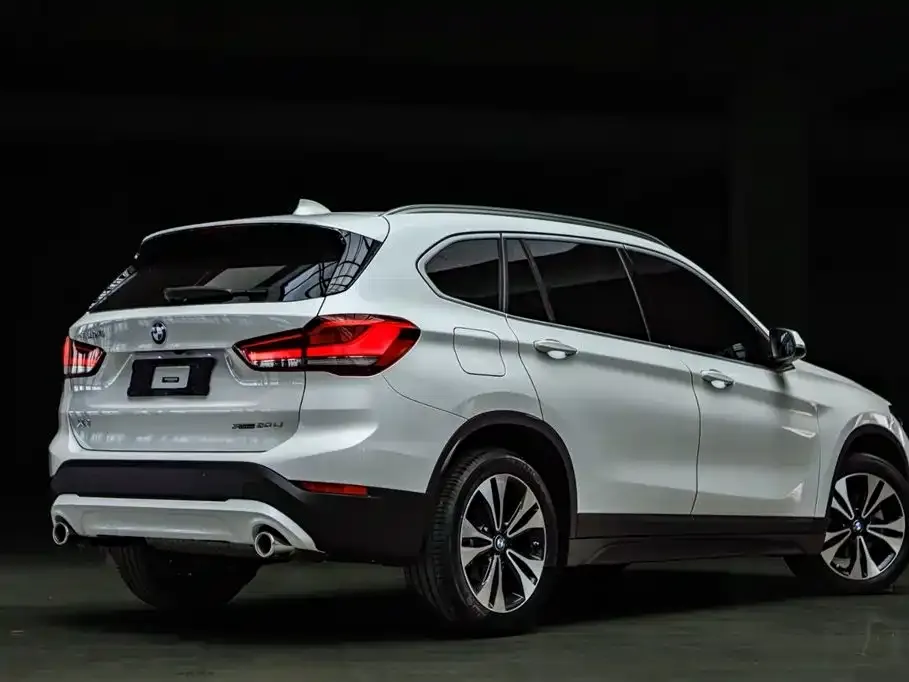 BMW X1 — фото 6