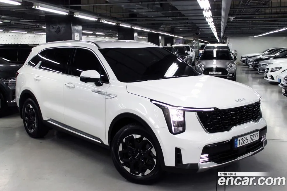 Kia Sorento — фото 1