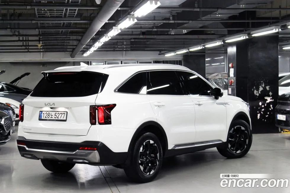 Kia Sorento — фото 5