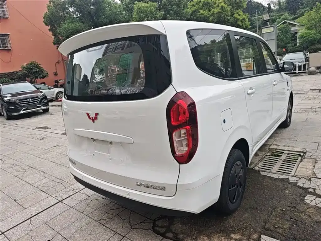 Wuling Hongguang EV — фото 6