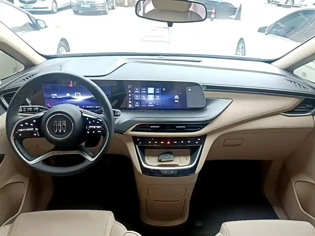 Buick GL8 Hybrid — фото 10