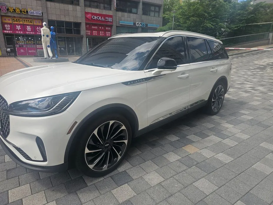 Lincoln Aviator — фото 10