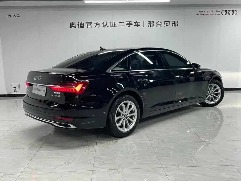 Audi A6L — фото 9