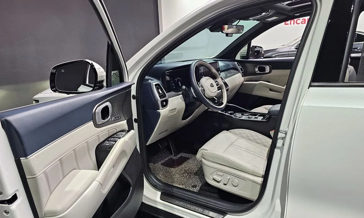 Kia Sorento — фото 5