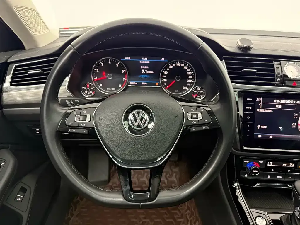 Volkswagen Phideon — фото 3