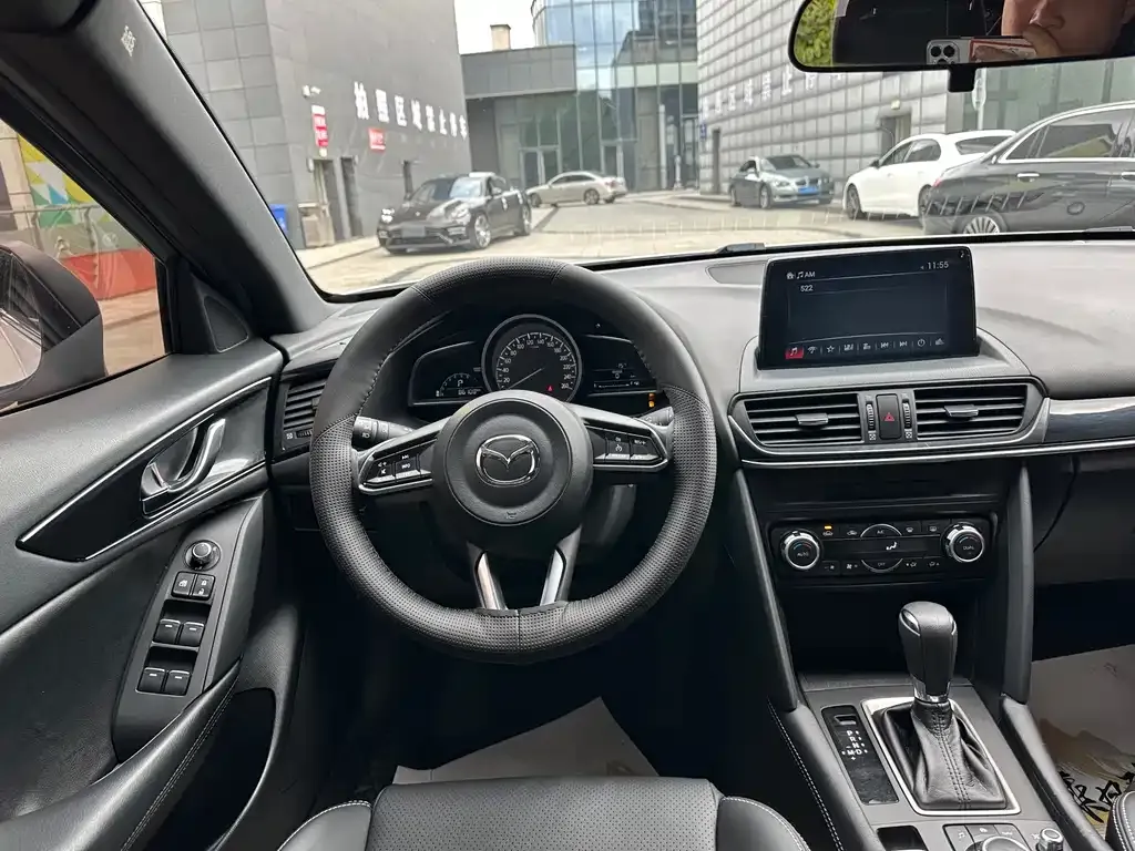 Mazda CX-4 — фото 4