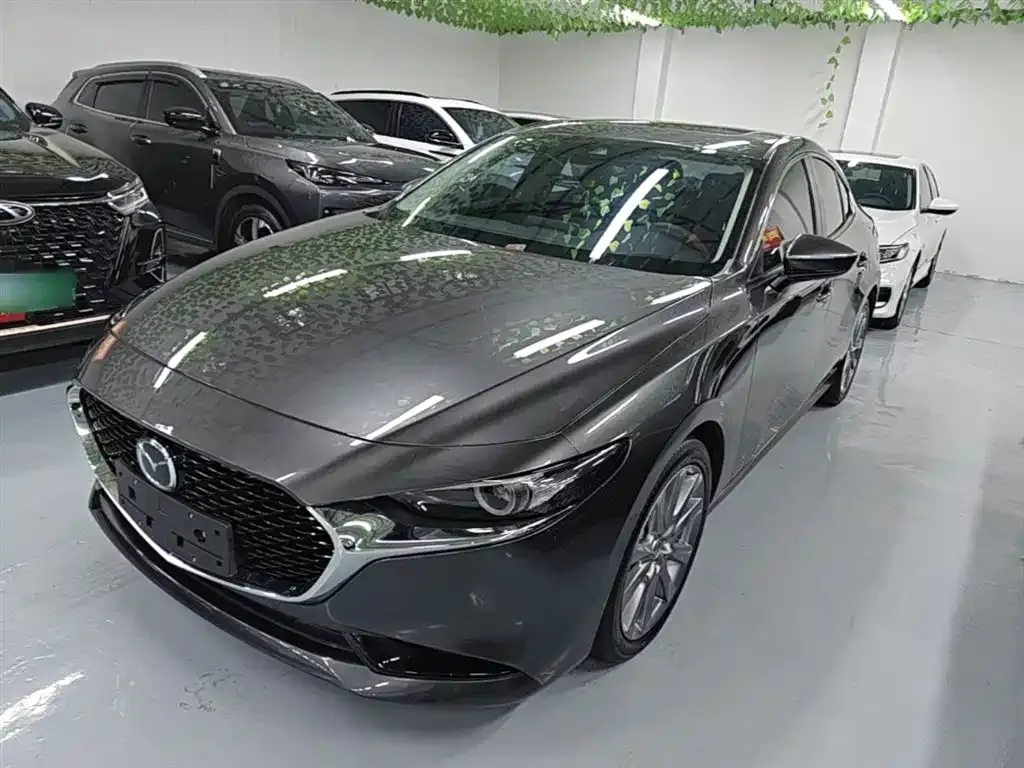 Mazda 3 Axela — фото 1