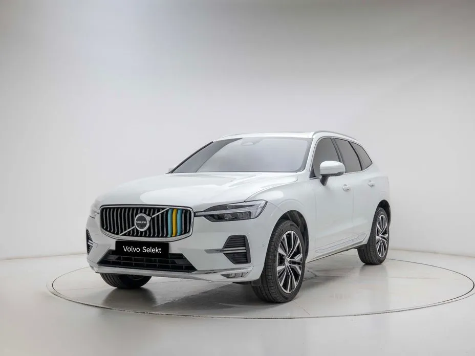 Volvo XC60 — фото 1