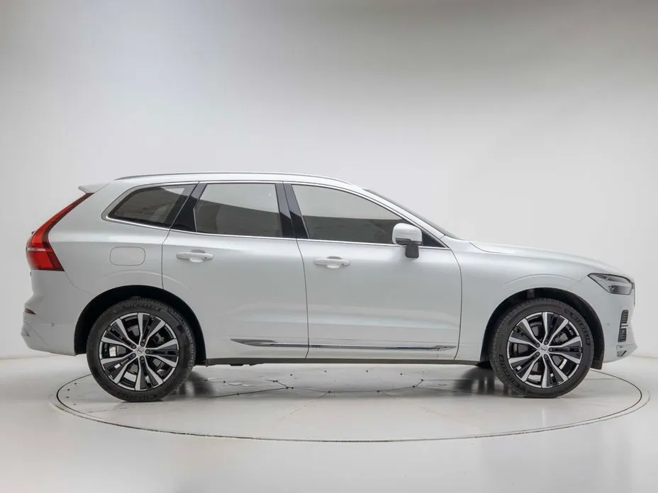 Volvo XC60 — фото 6