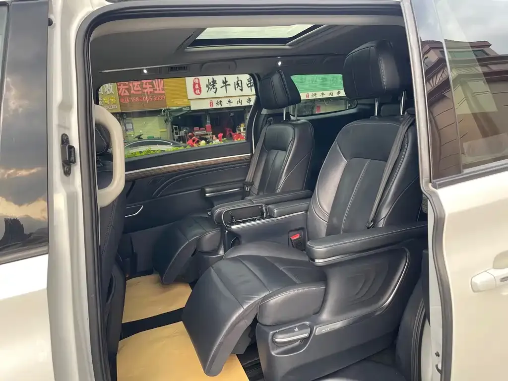 GAC Motor Trumpchi M8 — фото 6